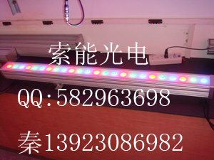 供应七彩变色LED洗墙灯